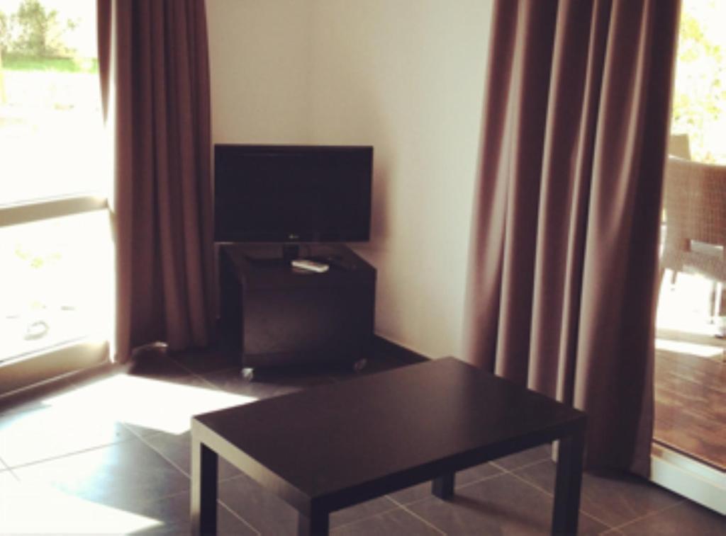 Marina Di Favona Hotel Favone Room photo